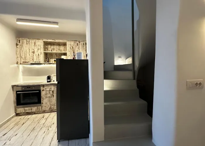 Avenoir Luxury Cave 2 Bedroom