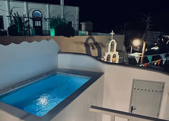 Avenoir Luxury Cave 2 Bedroom Apartment *