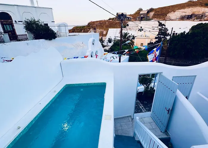 Avenoir Luxury Cave 2 Bedroom *